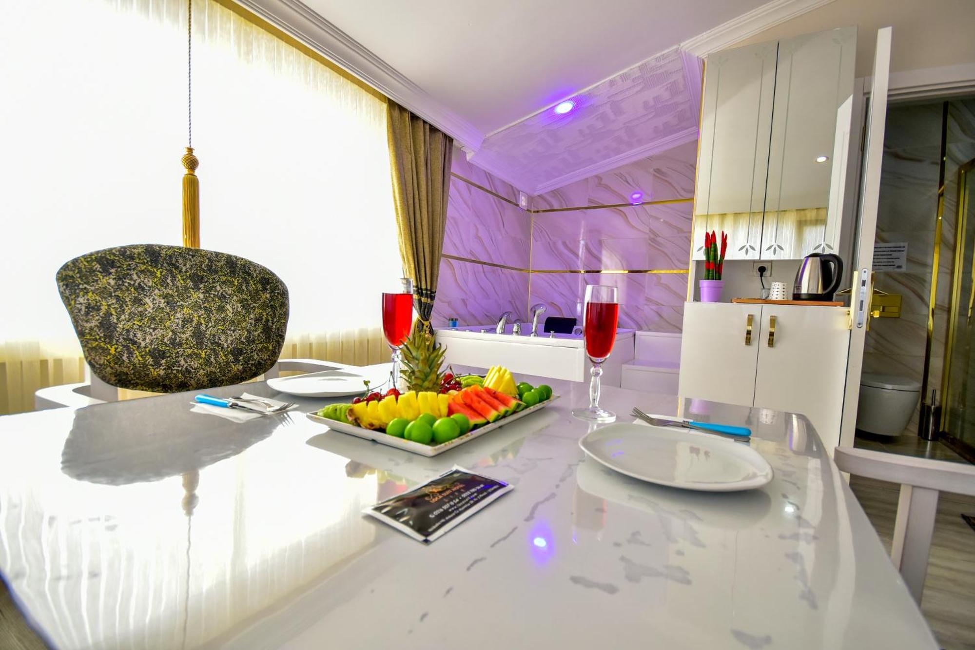 Loca Suit Life Airport Hotel Isztambul Kültér fotó